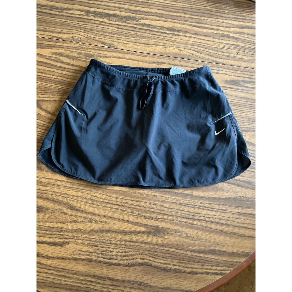 Nike Dri-Fit black skorts size Medium